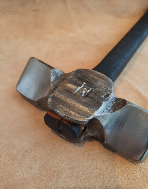 Double Diagonal Cross Peen Hammer - 2.5 lb